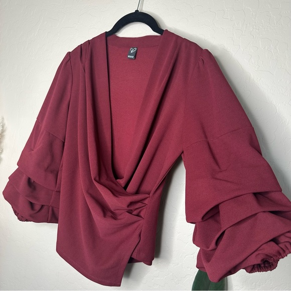 Burgundy 3/4 Ruched Balloon Sleeve, V Neck Blouse Shirt, size medium - Picture 8 of 11
